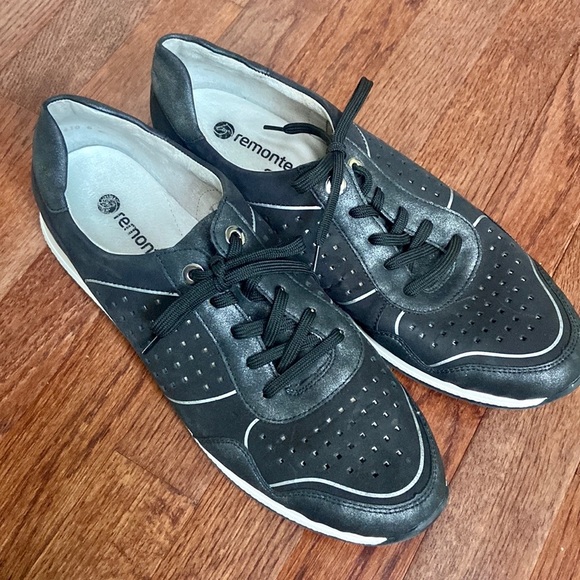 Remonte Soft Leather Sneakers - Picture 2 of 14